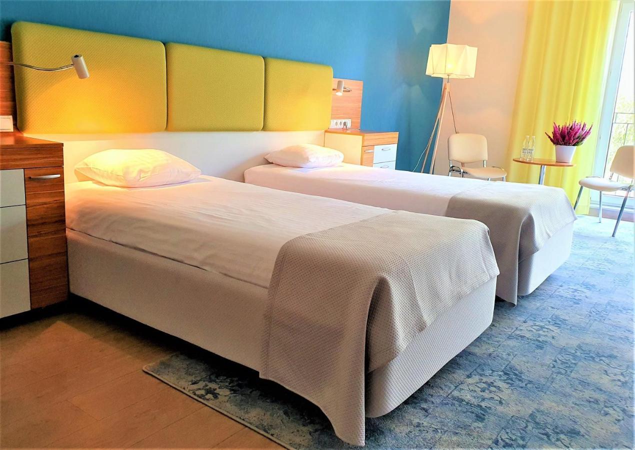 Green Garden Hotel Raszyn Eksteriør billede