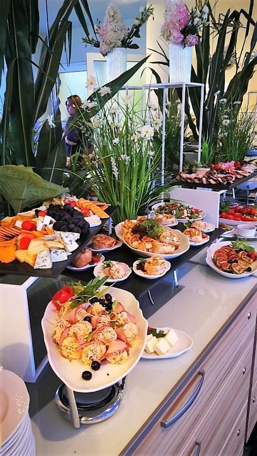 Green Garden Hotel Raszyn Eksteriør billede