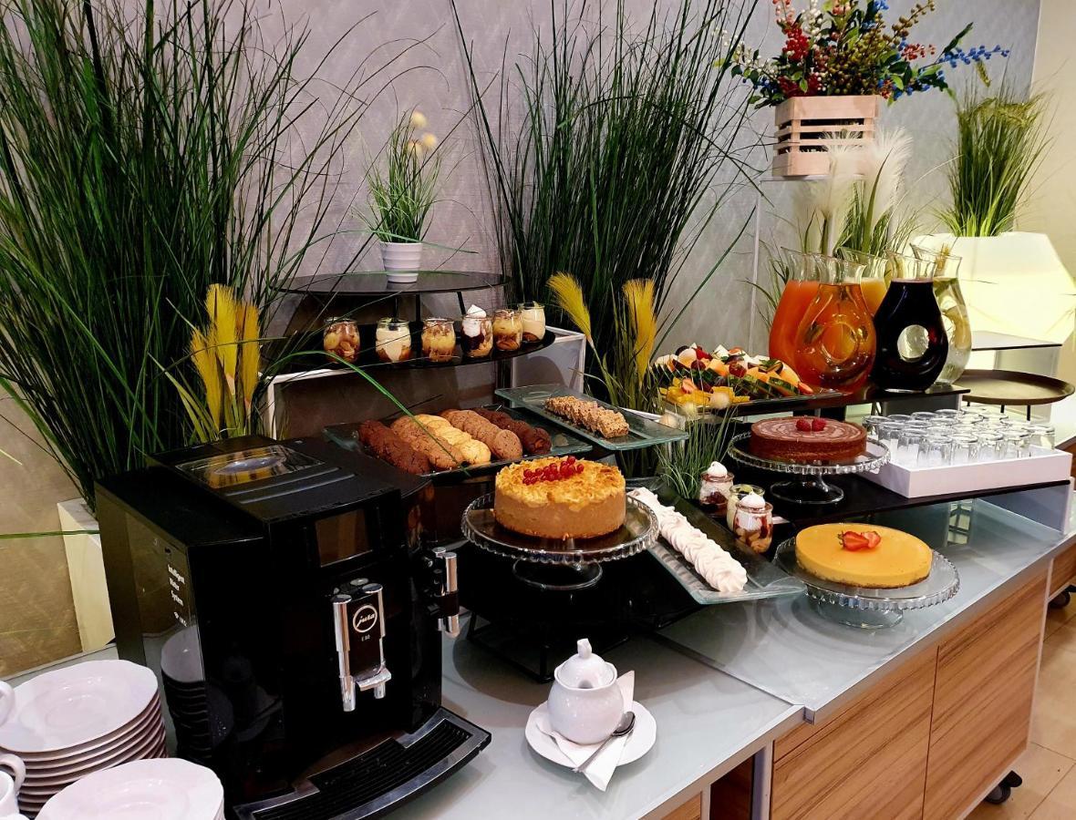 Green Garden Hotel Raszyn Eksteriør billede